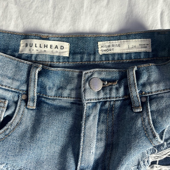 PacSun Bullhead High-Rise Short Distressed Light Wash Size 24 - Picture 2 of 3